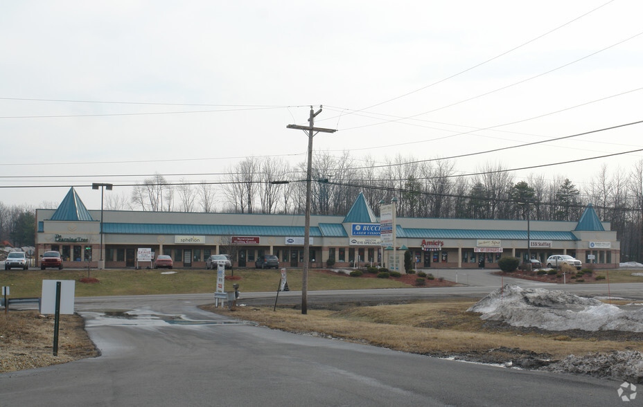 147 Airport Rd, Hazleton, PA à louer - Photo de l’immeuble – Image 2 sur 4