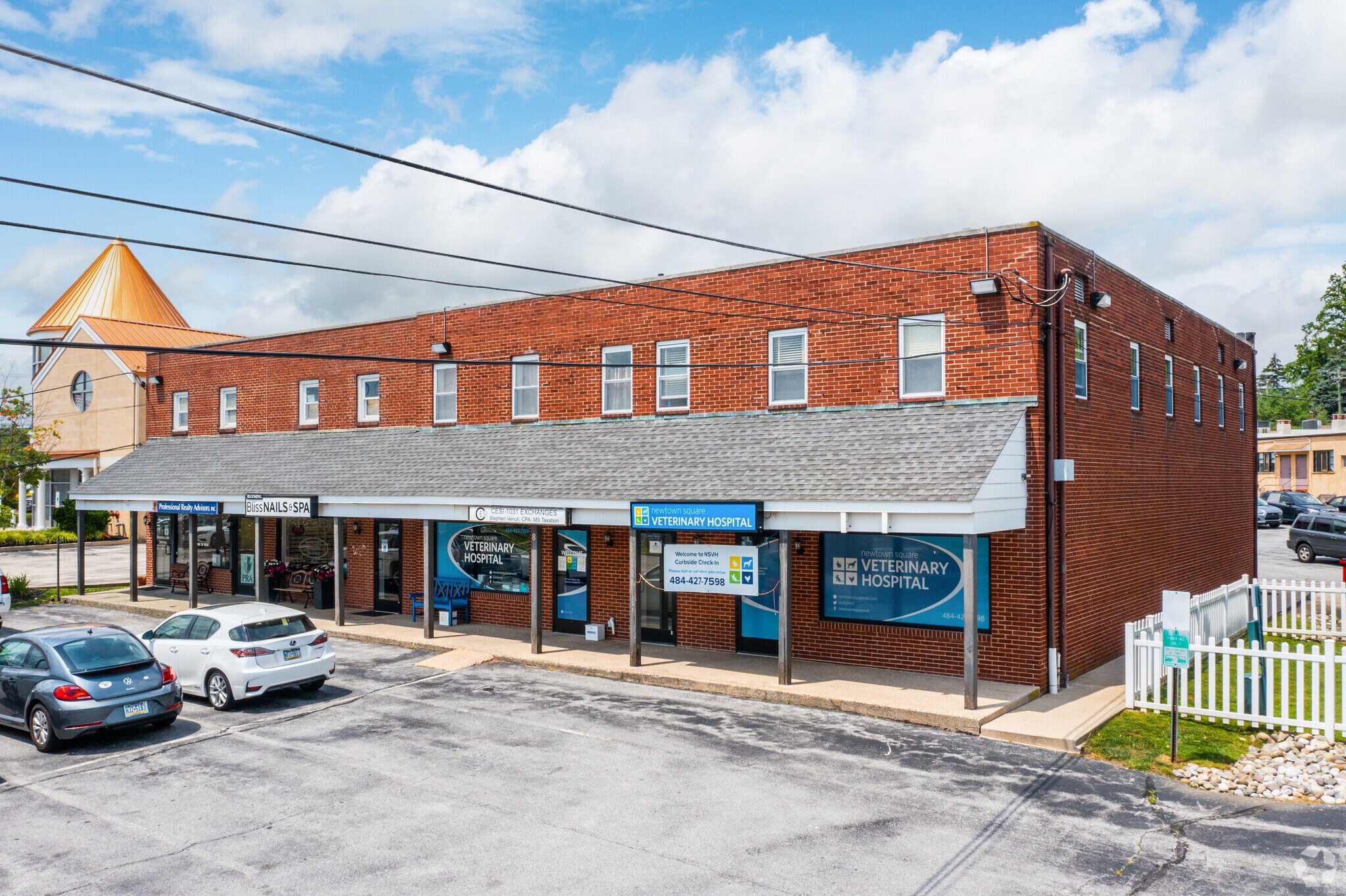 2-12 Saint Albans Ave, Newtown Square, PA à louer Photo principale– Image 1 sur 7