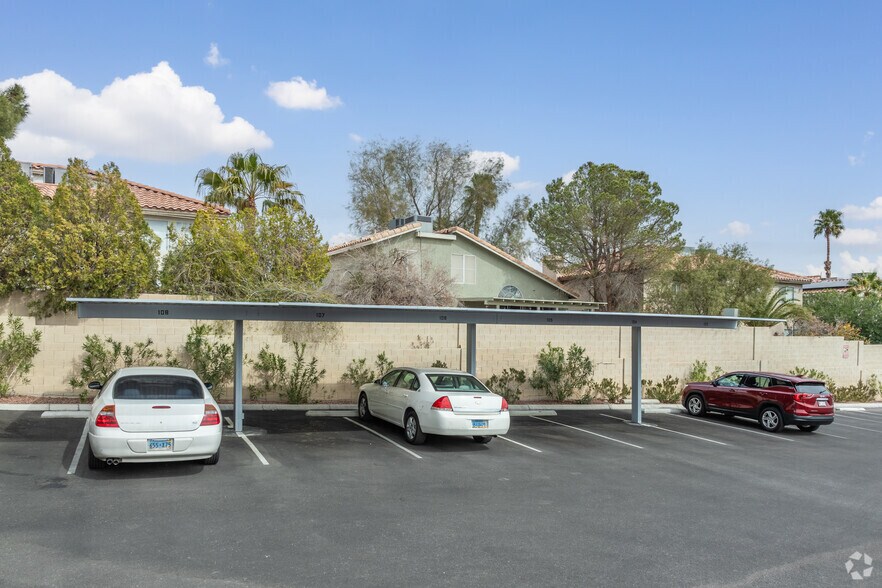 122 N Jessup Rd, Henderson, NV à vendre - Photo de l’immeuble – Image 3 sur 20