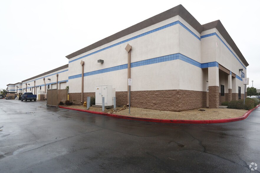 525 E Baseline Rd, Gilbert, AZ à louer - Photo de l’immeuble – Image 3 sur 6