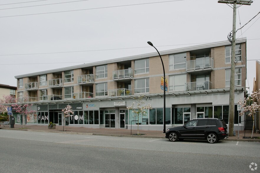 15777 Marine Dr, White Rock, BC à louer - Photo de l’immeuble – Image 3 sur 5