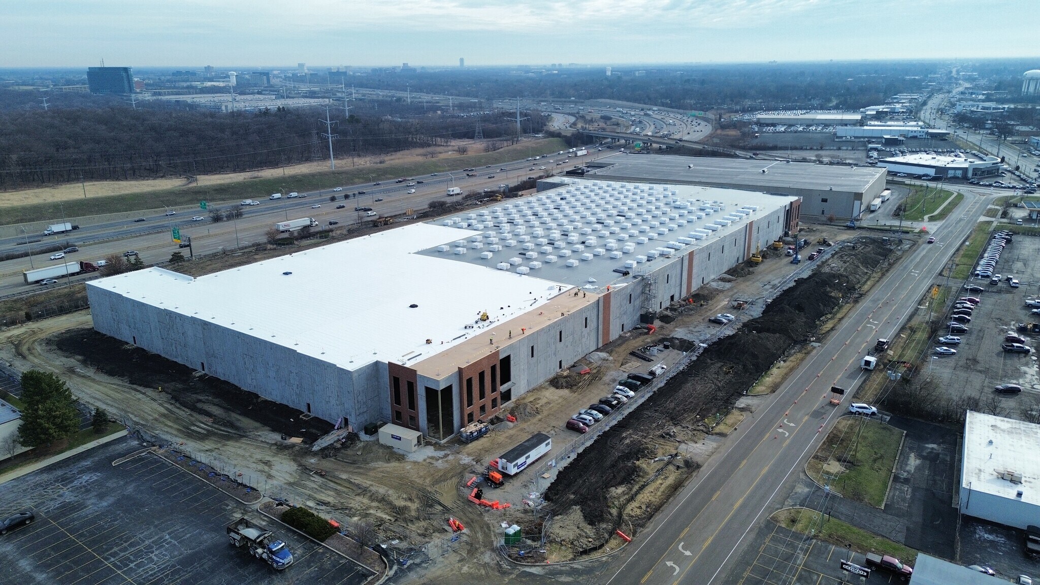 2300 Warrenville Rd, Downers Grove, IL à louer Photo principale– Image 1 sur 5