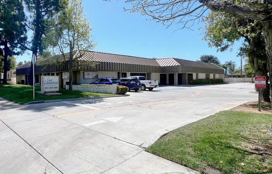 4130 Adams St, Riverside, CA à vendre - Photo de l’immeuble – Image 3 sur 6