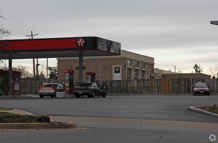 5401 Marlboro Pike, District Heights, MD à louer - Photo de l’immeuble – Image 2 sur 3