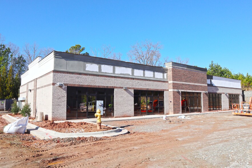 260 Premier Dr, Holly Springs, NC à louer - Photo principale – Image 1 sur 1