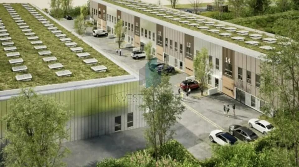 Local d'activités dans Moisselles à vendre - Photo de l’immeuble – Image 1 sur 4