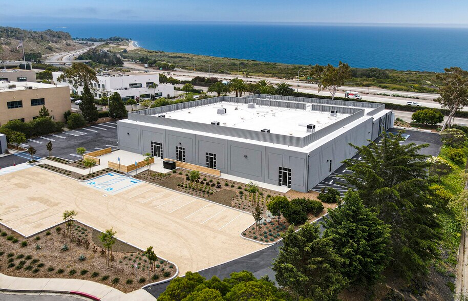 6384 Via Real, Carpinteria, CA à vendre - Photo principale – Image 1 sur 7