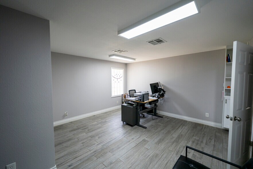 13026 Cypress North Houston Rd, Cypress, TX à vendre - Photo de l’immeuble – Image 2 sur 11