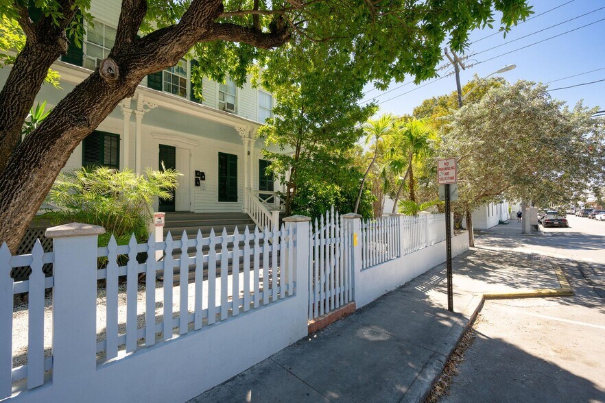 602 Southard St, Key West, FL à vendre - Photo de l’immeuble – Image 2 sur 17