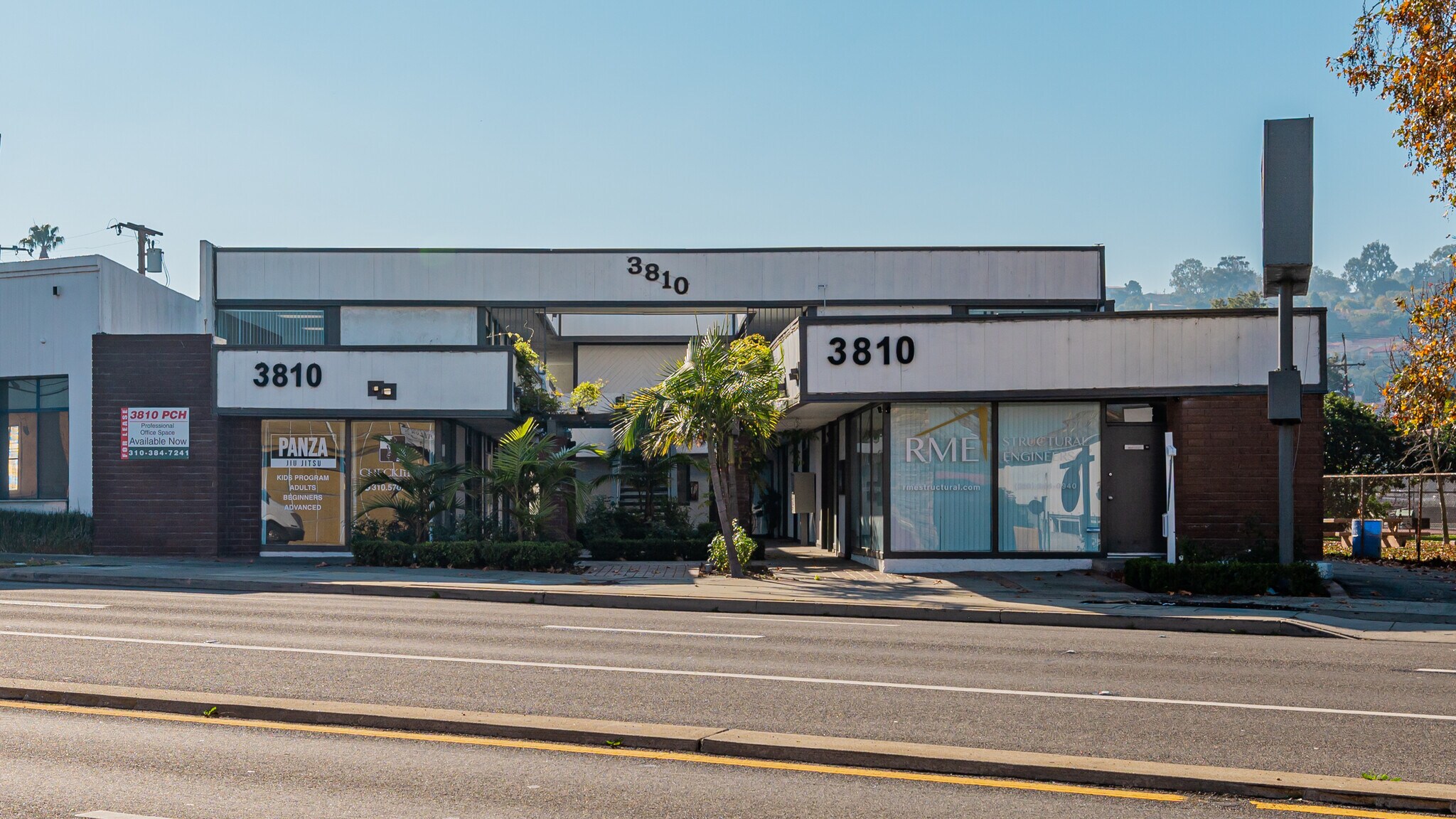 3810 Pacific Coast Hwy, Torrance, CA à louer Photo de l’immeuble– Image 1 sur 17