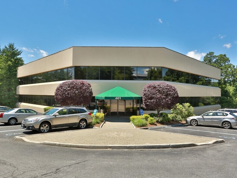401 Columbus Ave, Valhalla, NY à vendre - Photo principale – Image 1 sur 9