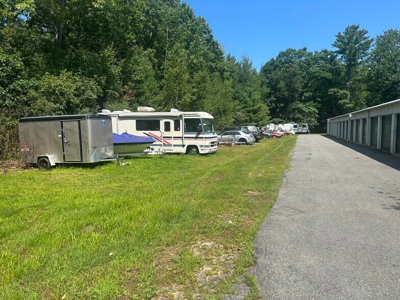 881-883 Patriots Rd, Templeton, MA à vendre - Photo de l’immeuble – Image 2 sur 7