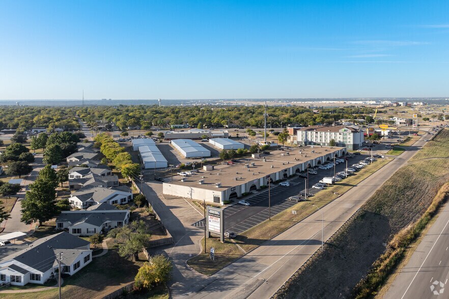 3501-3529 NW Loop 820, Fort Worth, TX à louer - Aérien – Image 3 sur 17