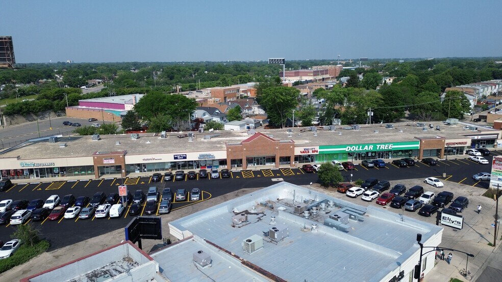 5316 N Milwaukee Ave, Chicago, IL à louer - Photo de l’immeuble – Image 3 sur 7