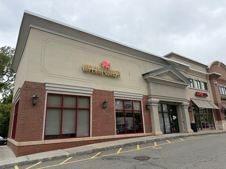 1-21 Franklin Tpke, Mahwah, NJ à louer - Photo de l’immeuble – Image 2 sur 13