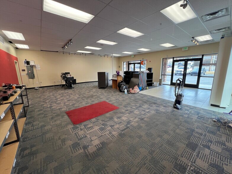 189 N Highway 89, North Salt Lake, UT à louer - Photo de l’immeuble – Image 2 sur 5
