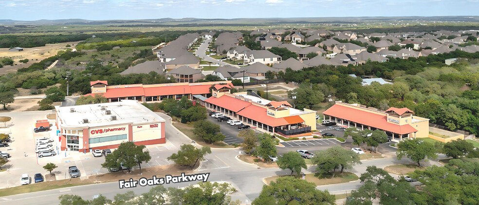 9091 Fair Oaks Pky, Fair Oaks Ranch, TX à louer - Photo de l’immeuble – Image 3 sur 10