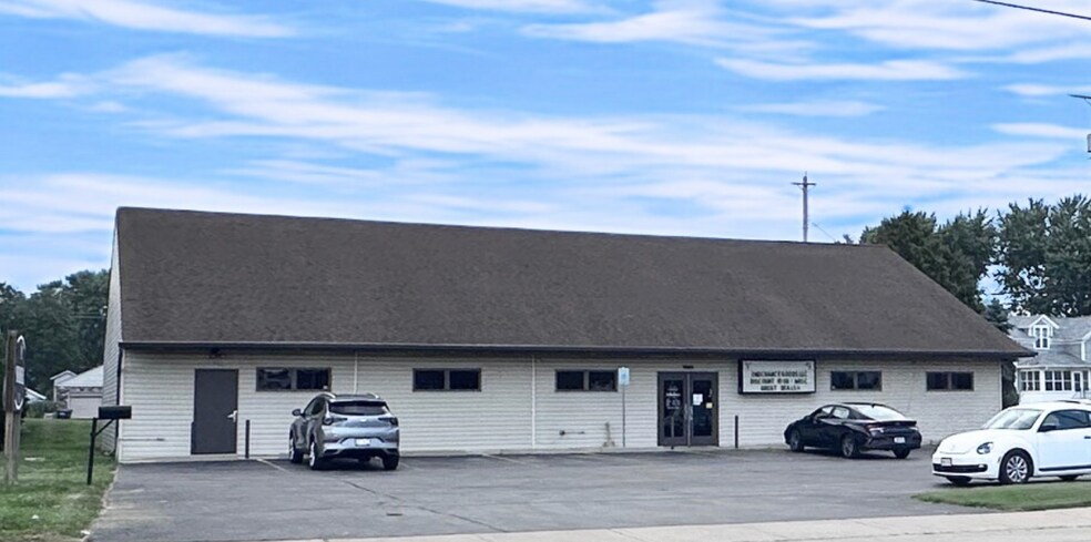 1605 S Main St, Oshkosh, WI à vendre - Photo de l’immeuble – Image 1 sur 14
