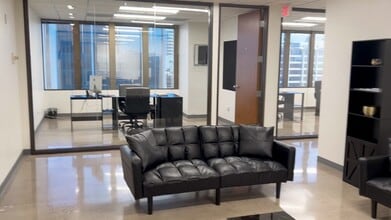 3030 N Central Ave, Phoenix, AZ à louer - Vidéo sur l’annonce professionnelle 