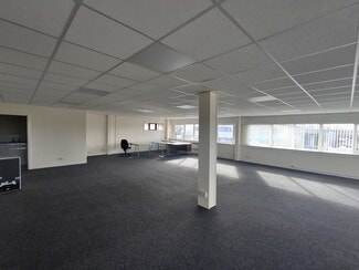 Plus de détails pour 6 Munro Rd, Stirling - Bureau à louer