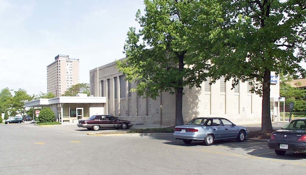 215 E 38th St, Indianapolis, IN à louer - Autre – Image 2 sur 13