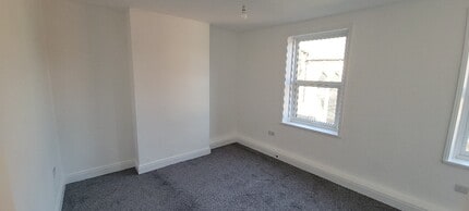 10-10A North Ln, Leeds à louer Photo intérieure– Image 1 sur 9