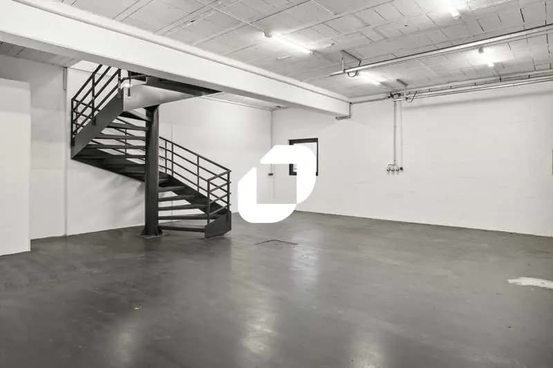 11 Rue Gustave Madiot, Bondoufle à louer - Photo de l’immeuble – Image 3 sur 7
