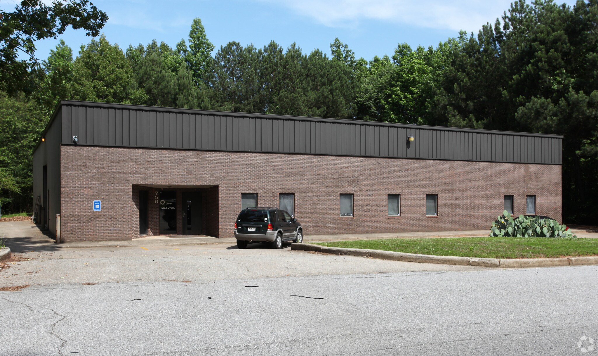 750 N Price Rd, Sugar Hill, GA à louer Photo principale– Image 1 sur 20
