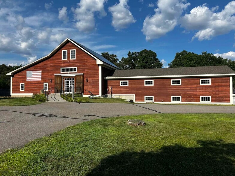 244 Amesbury Rd, Kensington, NH à louer - Photo de l’immeuble – Image 2 sur 34