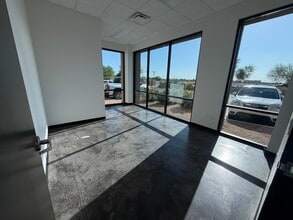 1360 N Bullard Ave, Goodyear, AZ à louer Photo intérieure– Image 2 sur 3