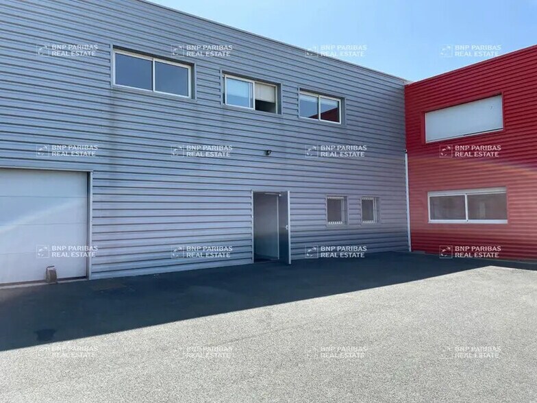 Local d’activités dans Basse-Goulaine à louer - Photo de l’immeuble – Image 1 sur 10