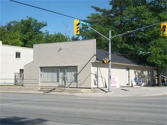 Plus de détails pour 1535 Mosley St, Wasaga Beach, ON - Local commercial à vendre
