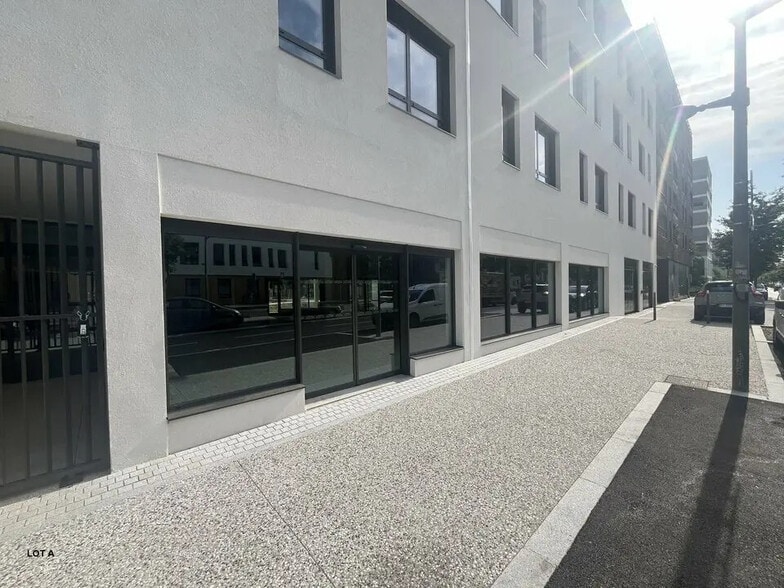 Local commercial dans Lyon à vendre - Photo de l’immeuble – Image 3 sur 12