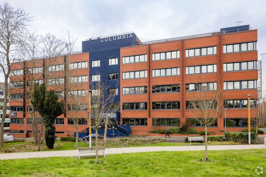 Station Rd, Bracknell à louer - Photo de l’immeuble – Image 3 sur 3