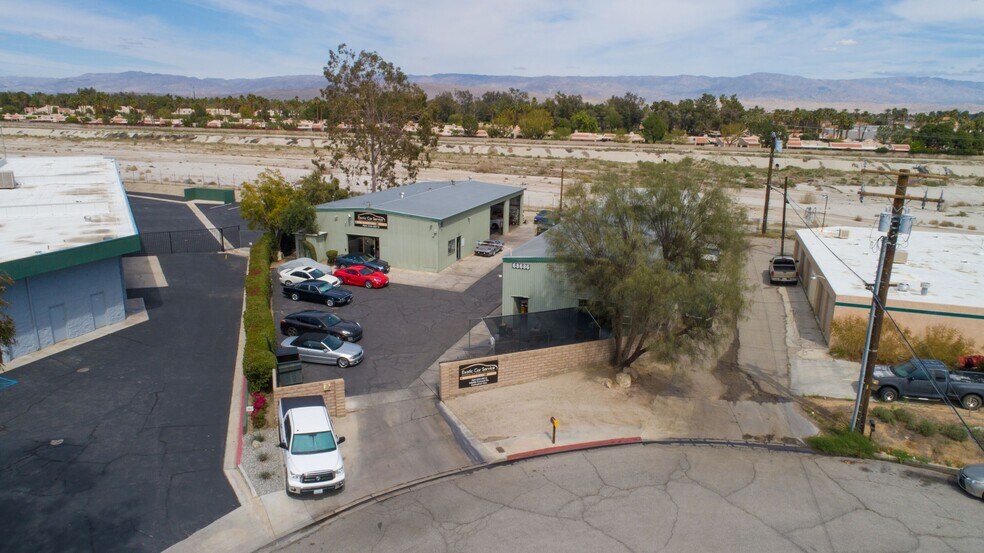 68686 Summit Dr, Cathedral City, CA à vendre - Photo de l’immeuble – Image 3 sur 46