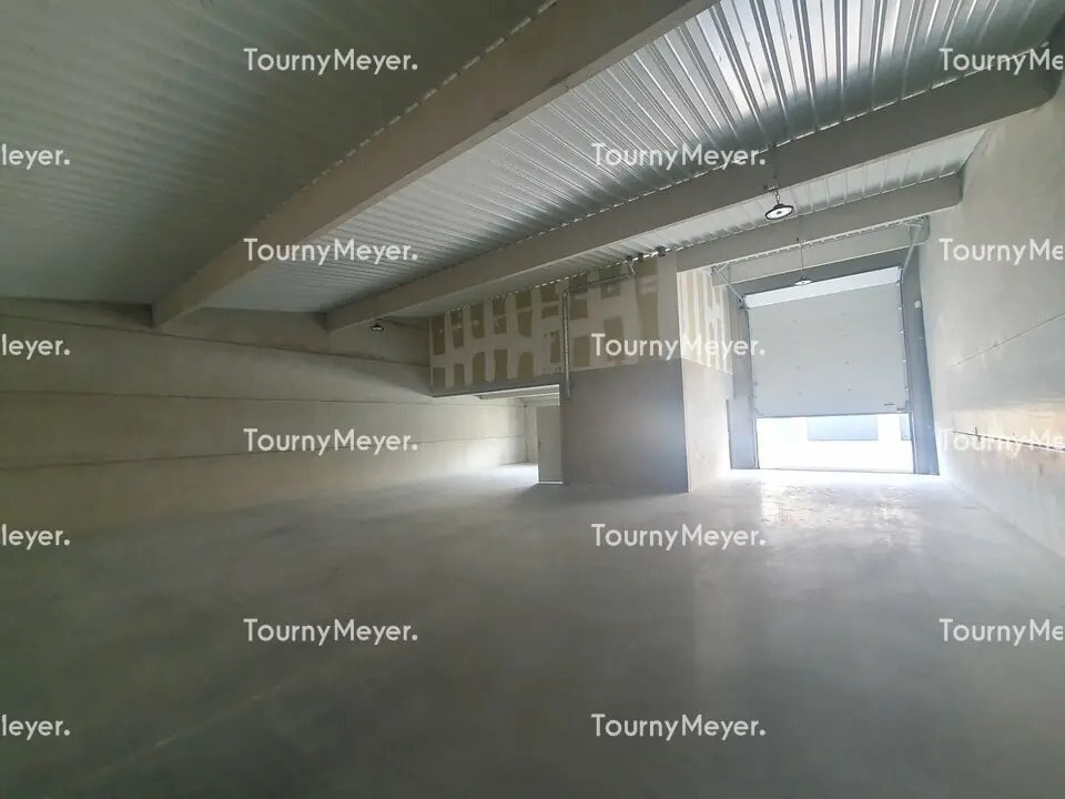 Local d'activités dans Mios à vendre Photo de l’immeuble– Image 1 sur 8