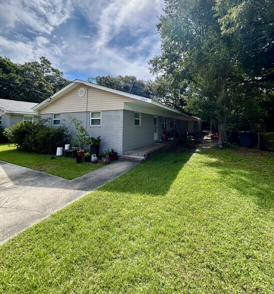 1523-1525 N Avalon Cir, Charleston, SC à vendre - Photo de l’immeuble – Image 2 sur 5