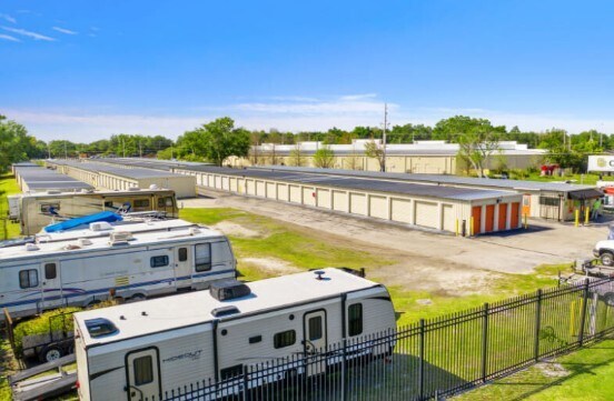 2581 Broadview Dr, Kissimmee, FL à louer Photo principale– Image 1 sur 5