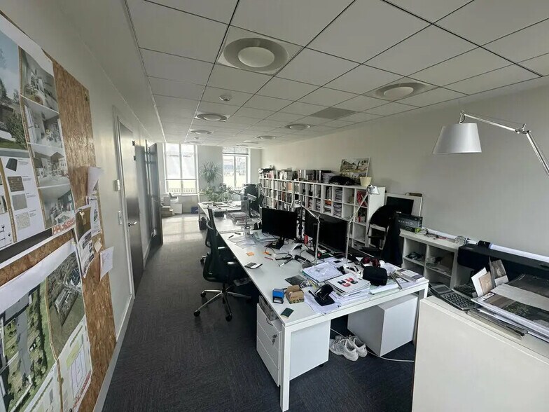 Bureau dans Reims à louer - Photo de l’immeuble – Image 2 sur 5