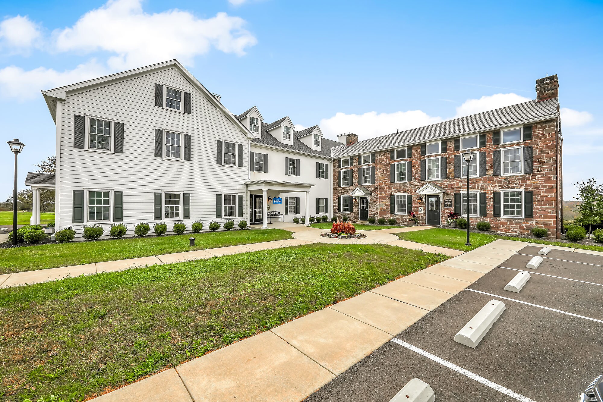 2189 2nd Street Pike, Newtown, PA à louer Photo principale– Image 1 sur 25