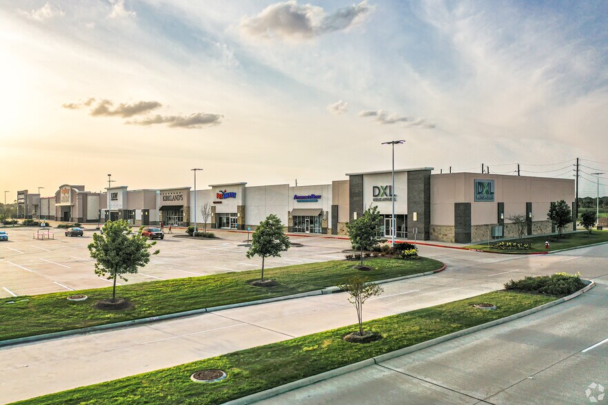I-10 & Katy Fort Bend Rd, Katy, TX à louer - Photo de l’immeuble – Image 1 sur 13