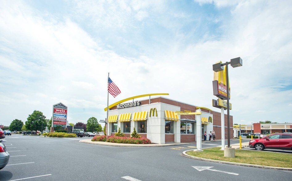 901 E Main St, Palmyra, PA à louer - Photo principale – Image 3 sur 4