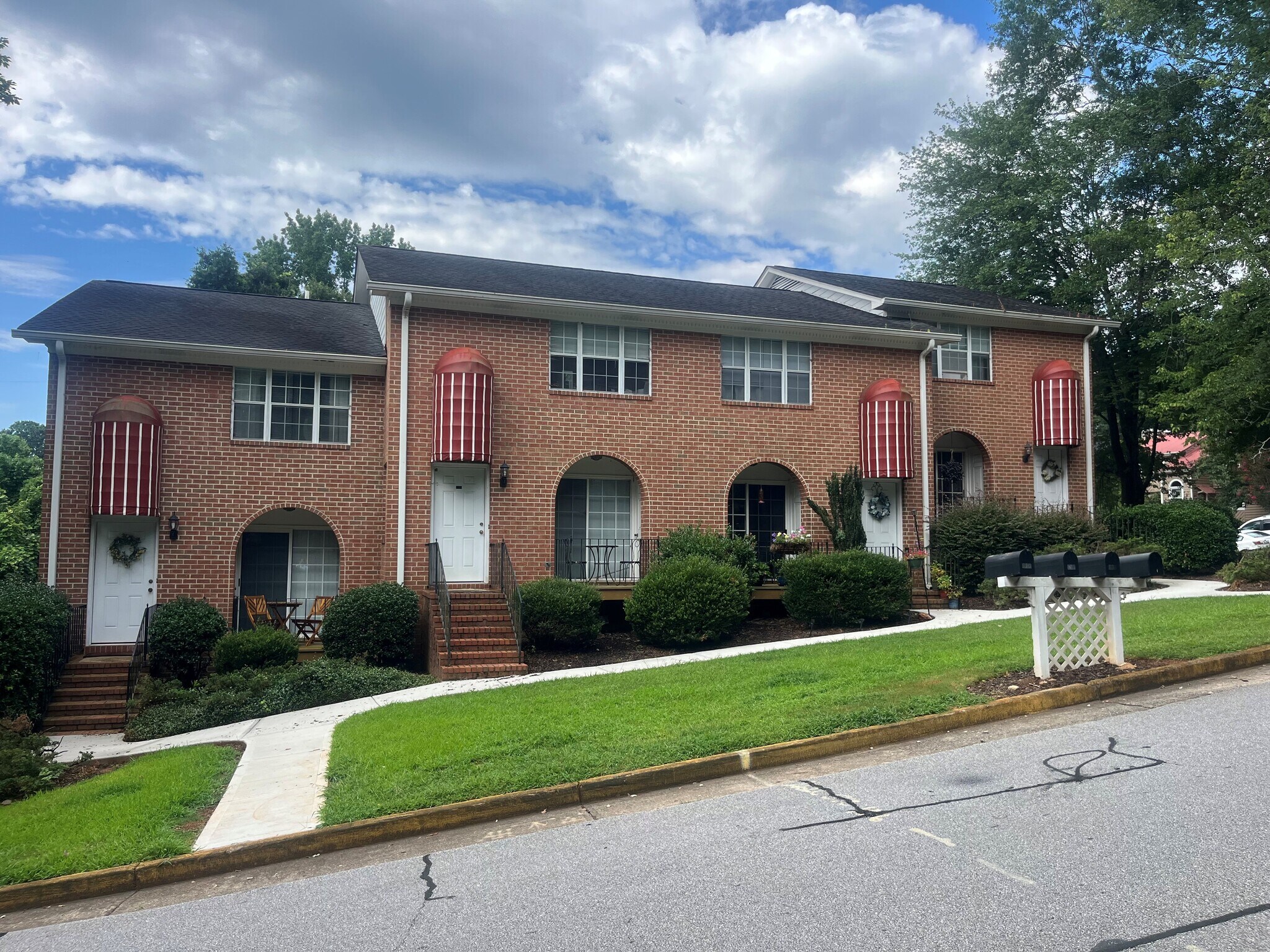 152 Sleepy Creek Dr, Athens, GA à vendre Photo principale– Image 1 sur 2