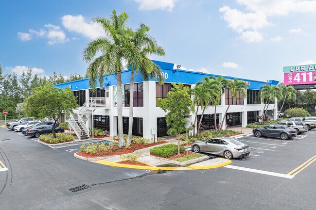 Plus de détails pour 4500 N Powerline Rd, Deerfield Beach, FL - Local d'activités, Industriel/Logistique à louer