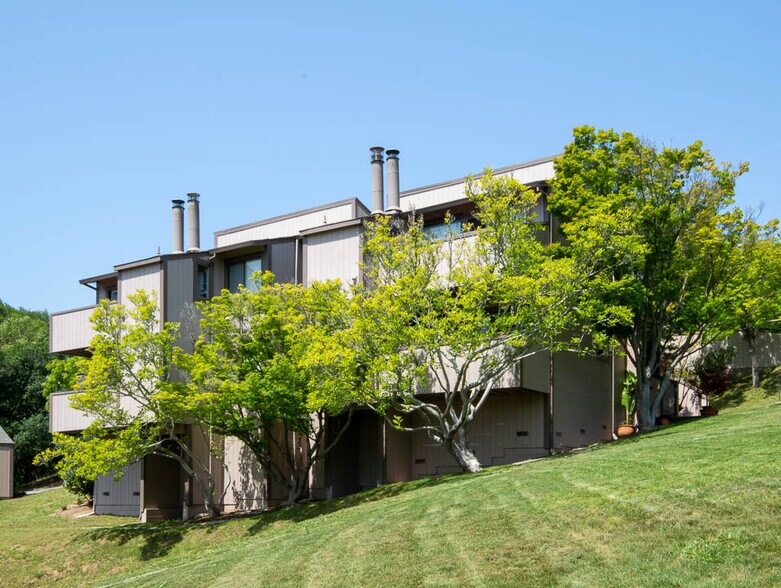 17 Clay Ct, Novato, CA à vendre - Photo de l’immeuble – Image 2 sur 18