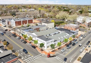 1-15 Hill St, Southampton, NY à louer Photo de l’immeuble– Image 1 sur 4