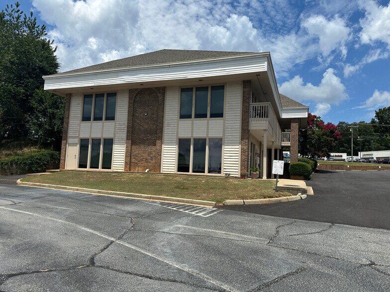 26 Orchard Park Dr, Greenville, SC à louer - Photo de l’immeuble – Image 3 sur 11