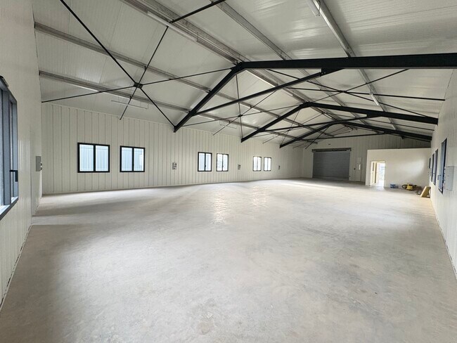 Plus de détails pour 13 Rue Campilleau, Bruges - Local d’activités à vendre