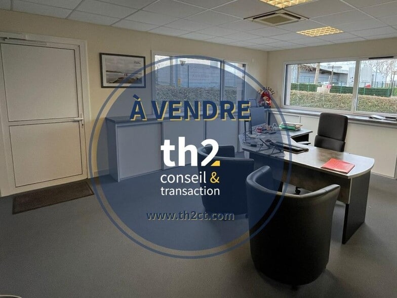 Bureau dans Saint-Lô à vendre - Photo intérieure – Image 2 sur 9