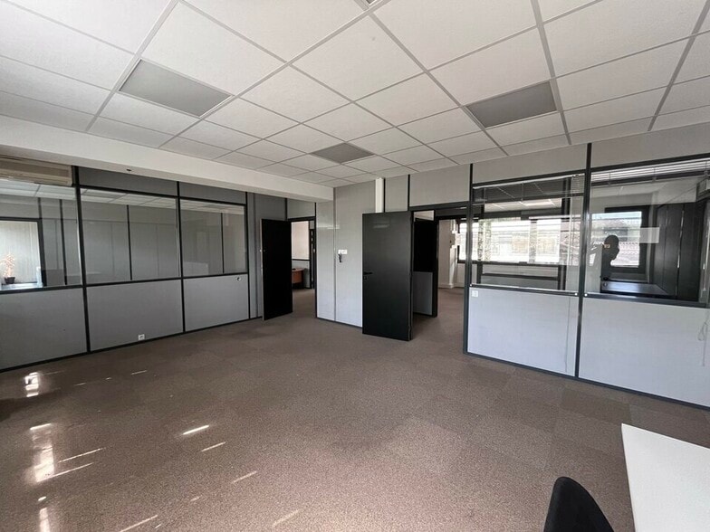 Bureau dans Villeneuve-Loubet à louer - Photo intérieure – Image 3 sur 7
